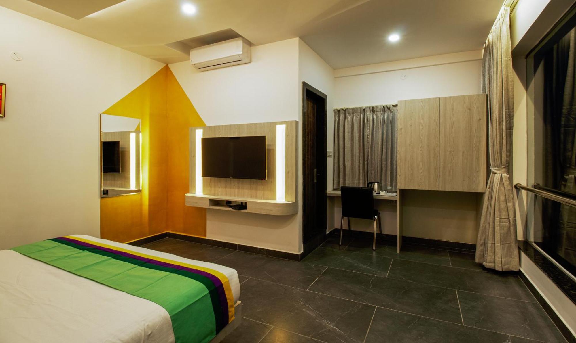 Itsy Hotels Silver Keys Kammasandra Exterior photo