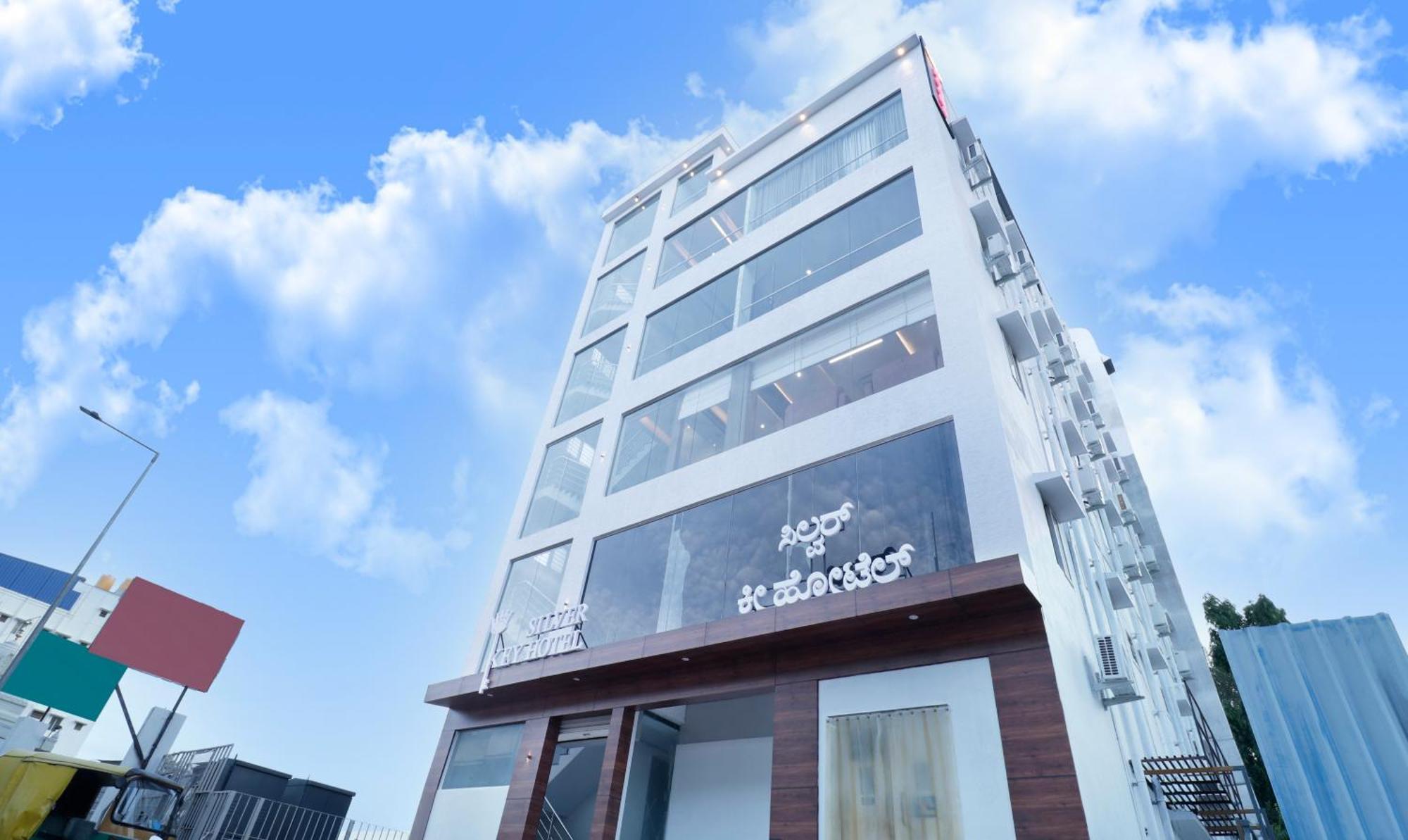 Itsy Hotels Silver Keys Kammasandra Exterior photo