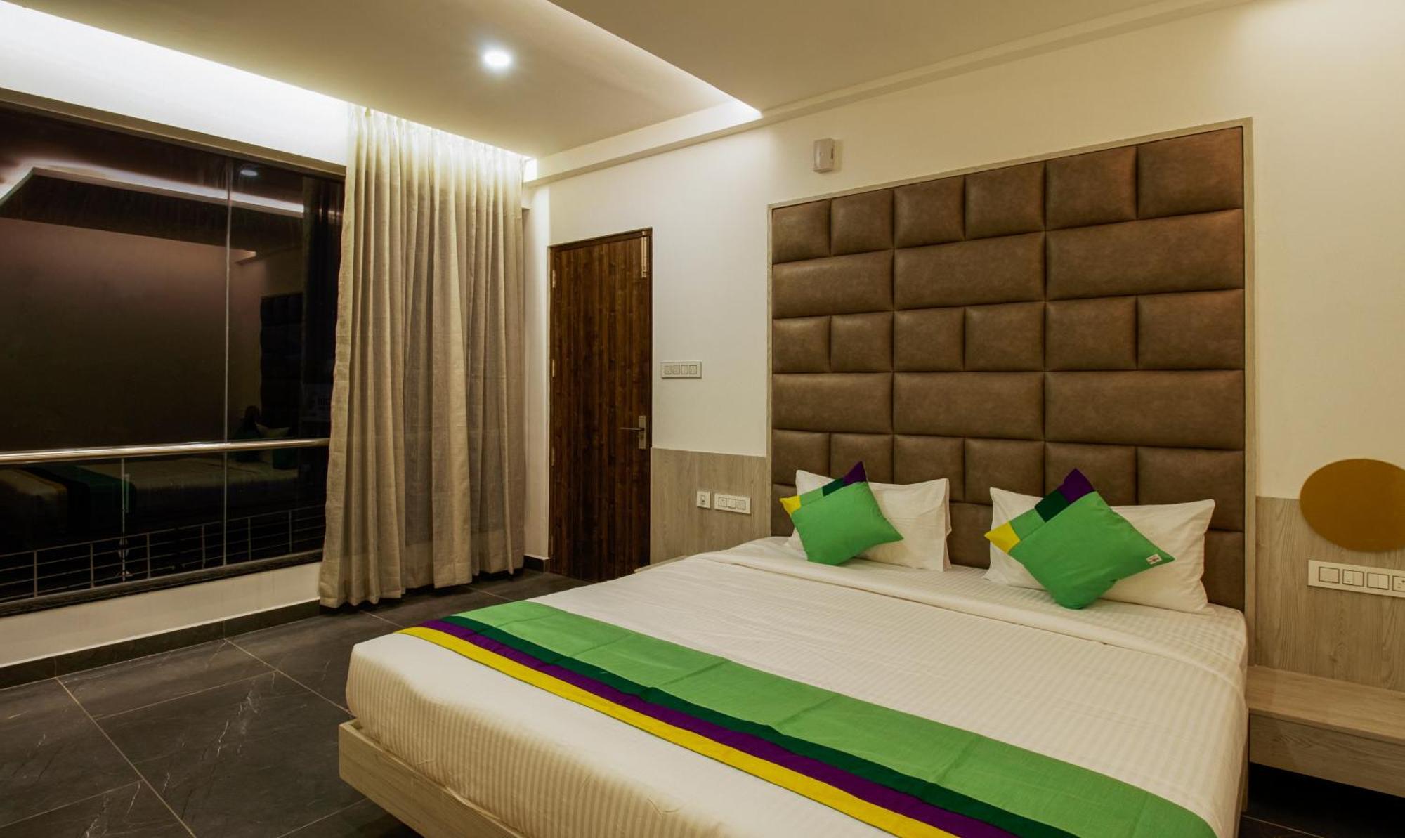 Itsy Hotels Silver Keys Kammasandra Exterior photo
