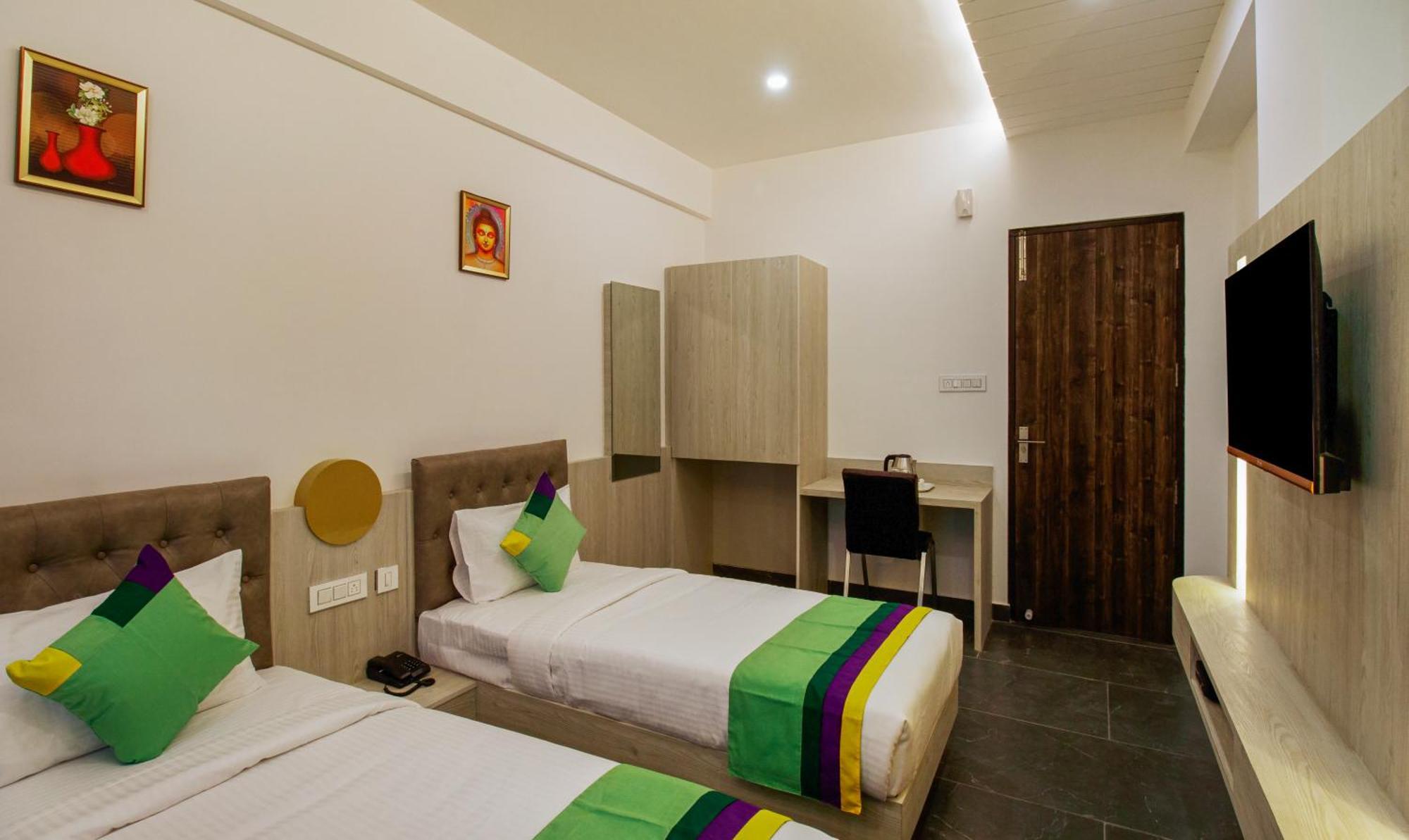 Itsy Hotels Silver Keys Kammasandra Exterior photo